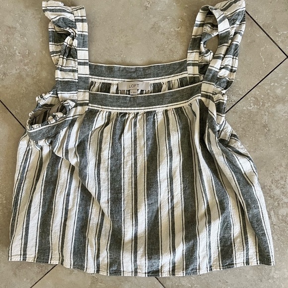 LOFT Cream Striped Ruffle Shoulder Tank Linen Blend Size Medium - Picture 4 of 8